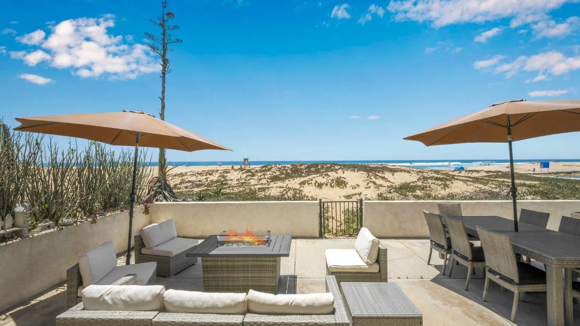 Brand New Lower Unit On The Beach With Patio And Firepit Newport Beach 0*,